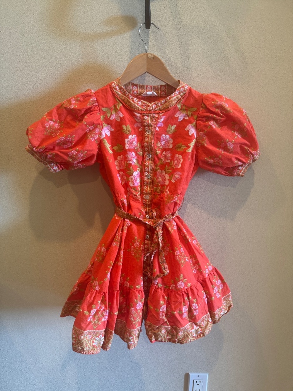 A Loves A. Girls. Medium.  Bubble Sleeve Floral Tie Front Dress